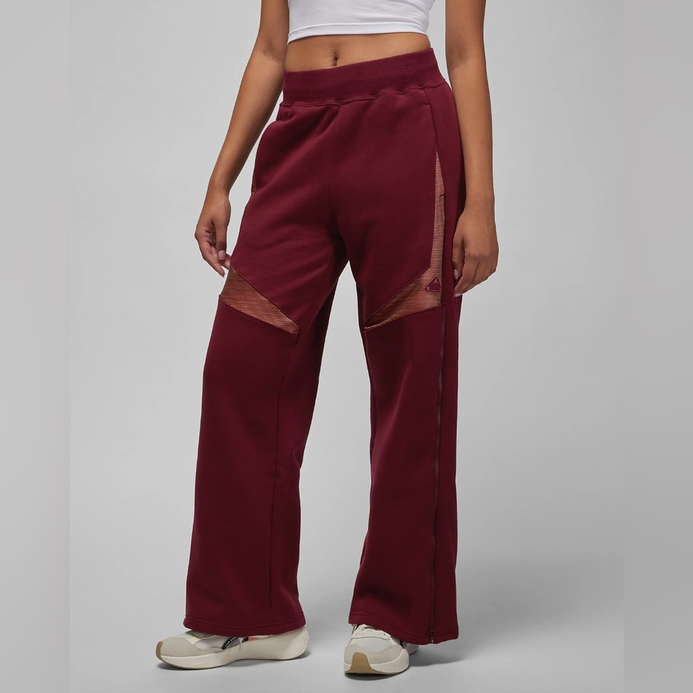 Nike Air Jordan 23 Engineered‎ Women’s Fleece Sweatpants Dark Beetroot M